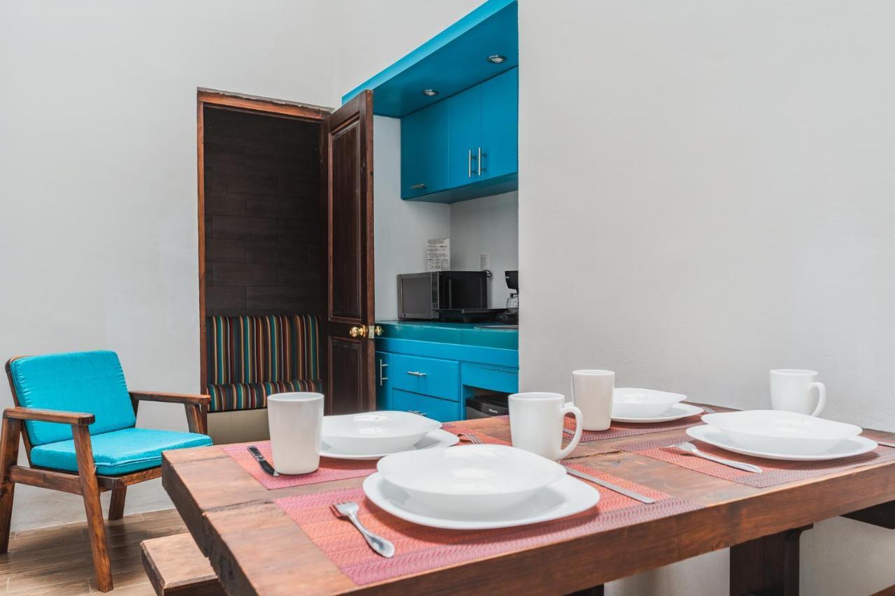Yox Hotel Boutique San Cristóbal de Las Casas Екстериор снимка A kitchen in a hotel