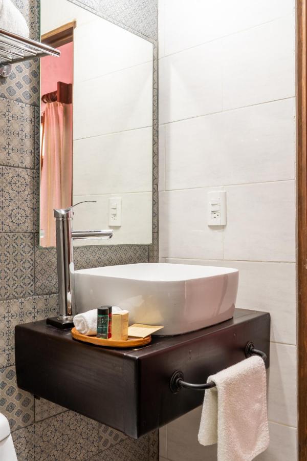 Yox Hotel Boutique San Cristóbal de Las Casas Екстериор снимка Bathroom