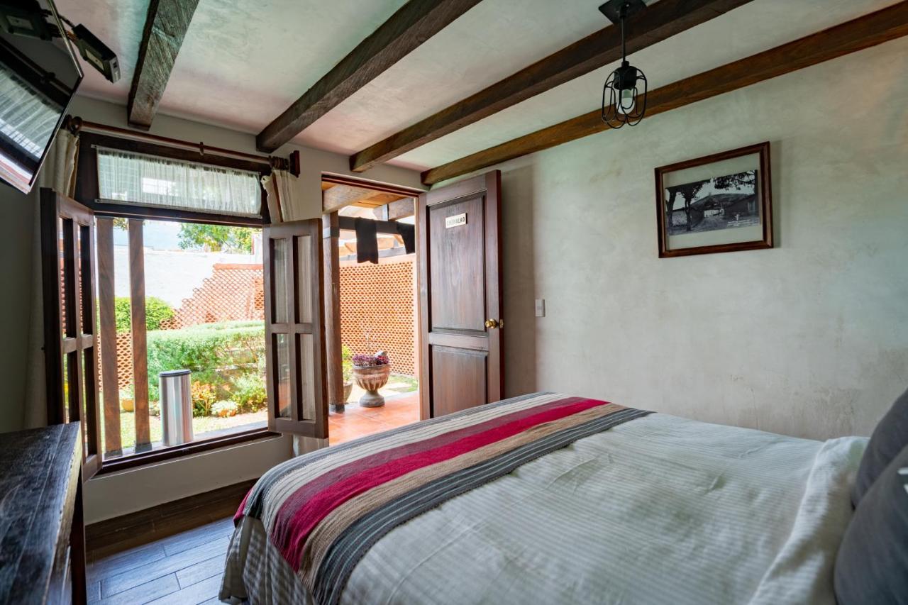 Yox Hotel Boutique San Cristóbal de Las Casas Екстериор снимка A bedroom at the hotel