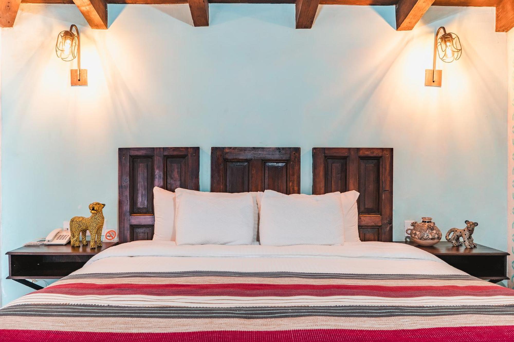 Yox Hotel Boutique San Cristóbal de Las Casas Стая снимка A bedroom at the hotel